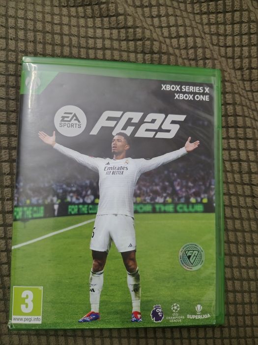 Vand FC 25 xbox 99 lei