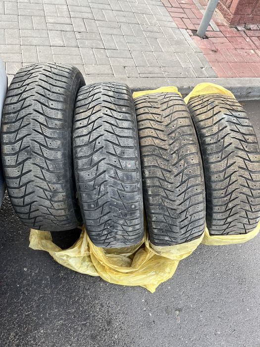 Комплект зимних шин 225*65 р17