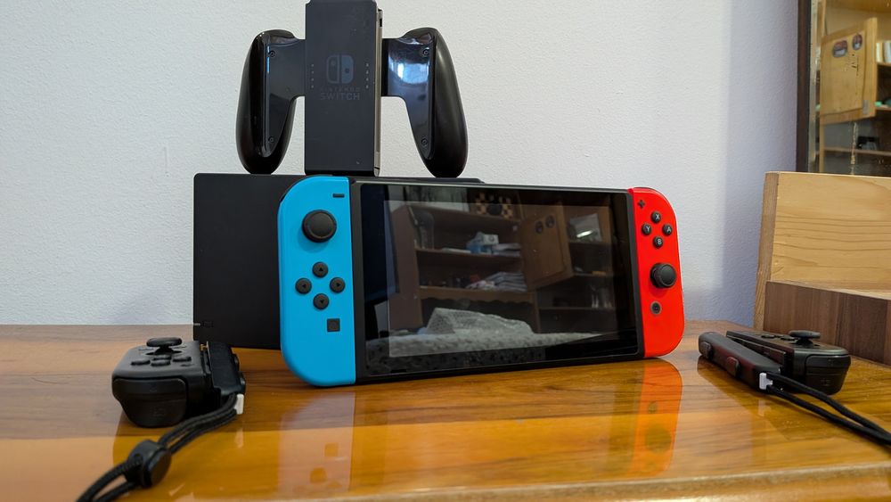 Nintendo Switch + toate accesoriile