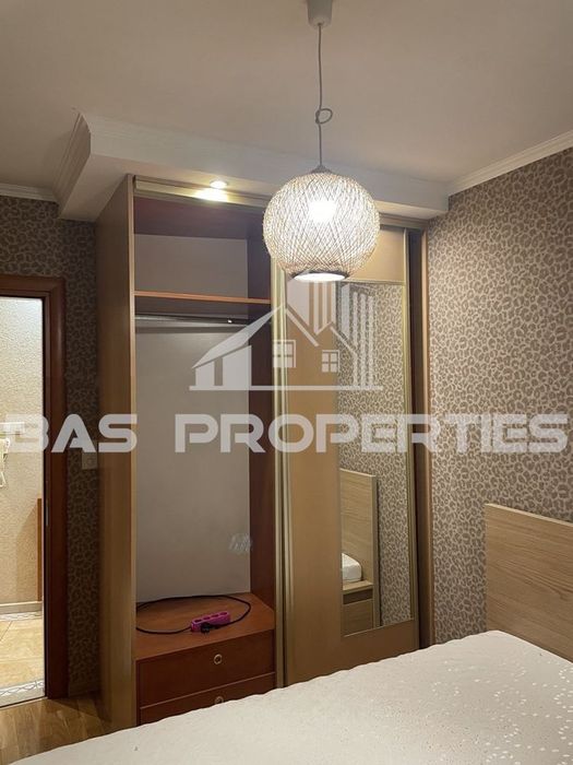 Продава се Тристаен апартамент в София, Белите брези - 80 кв.м за 1785 €/кв.м - Снимка #3