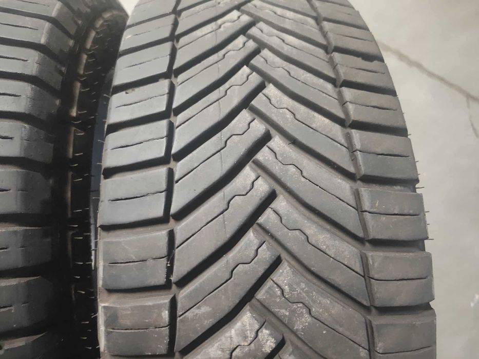 2бр.всесезонни гуми 225/55/17C Michelin