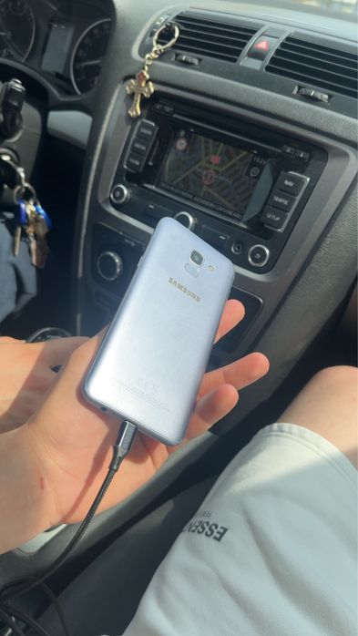 vand samsung j6