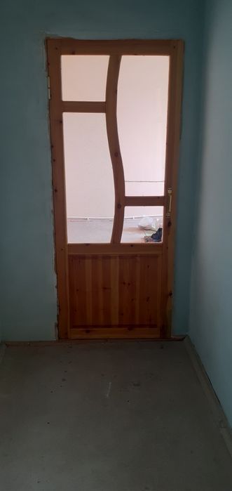 Б/у акфа пласт ромлар, Б/у тахта эшик, Б/ у ДСП лар сотилади.