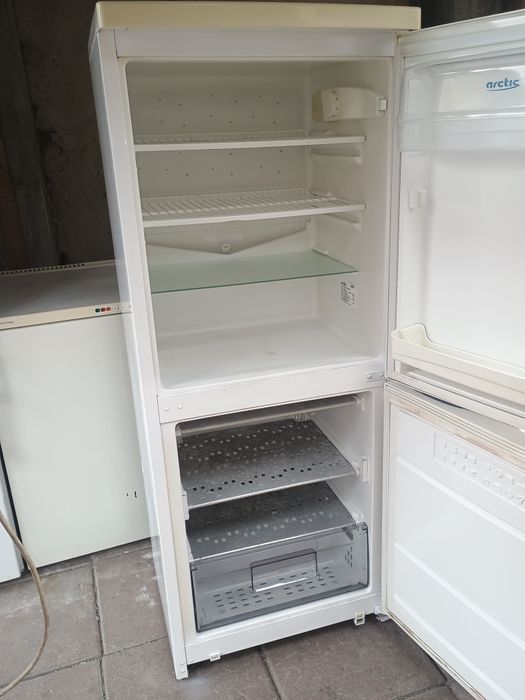 Frigider tip combină frigorifică Zanussi 277/274