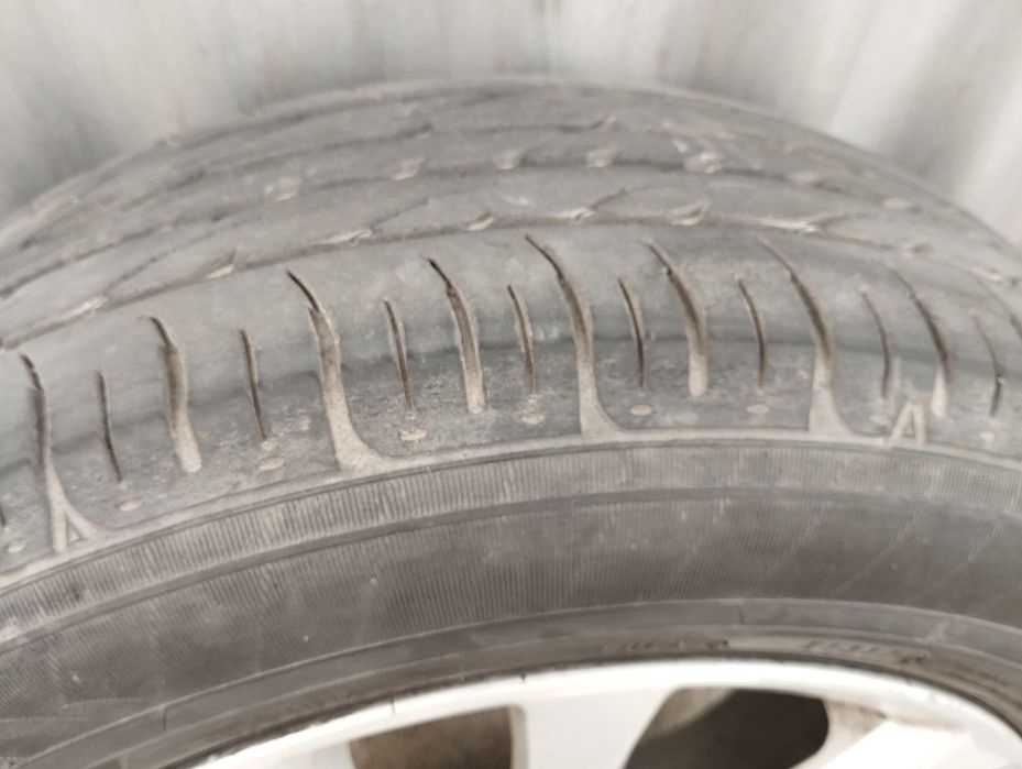 Шины летние 185/65/15 без диска