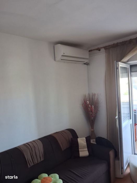 Apartament 2 camere Boul Roșu 250 euro