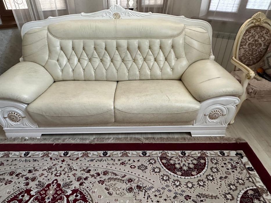 Диван слоновая кость цвет классика!
