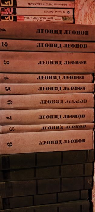 Книги в хорошем состоянии разные