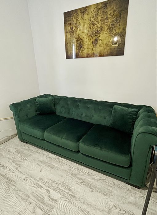 Canapea Chesterfield