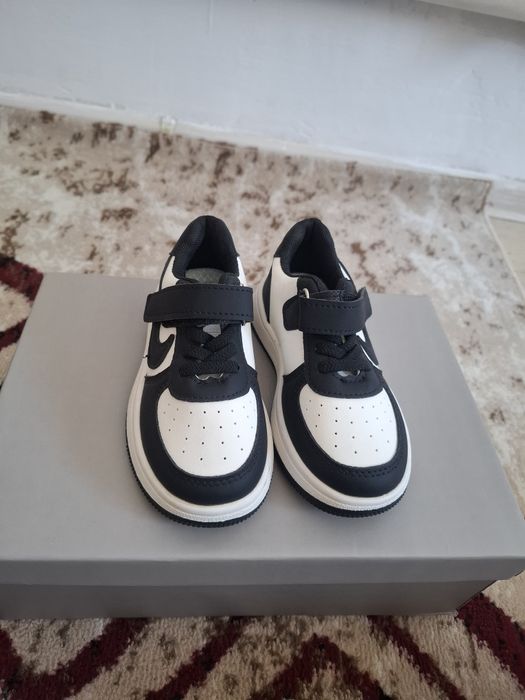 Детский кроссовки