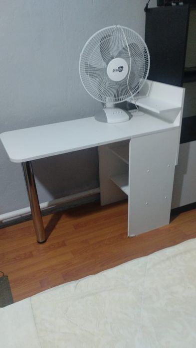 Стол для маникюра