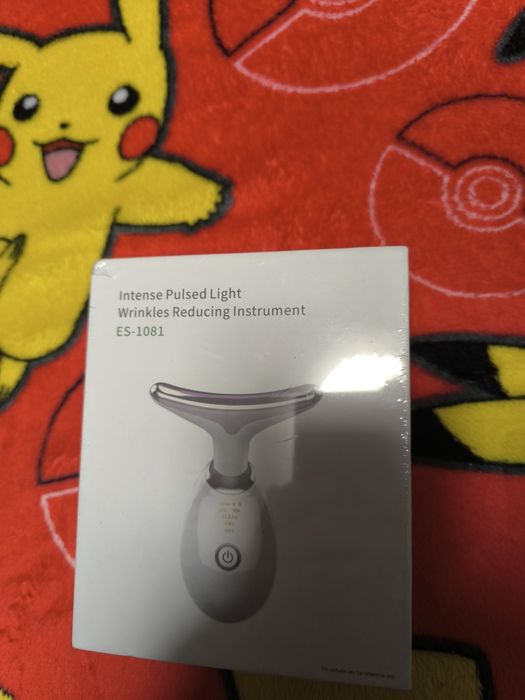 Instrument de reducere a ridurilor cu lumină intens pulsată