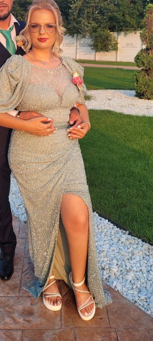Rochie nașă mărimea 42.