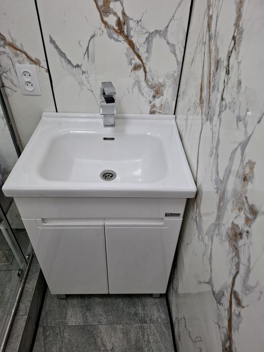 Продам мойку новую