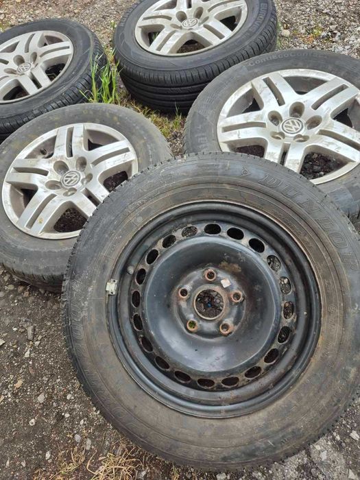 ПРОДАВАМ   к-т гуми 4 бр  16" TOYO 205/60/R 16 и 4 бр джанти 15" VW Passat