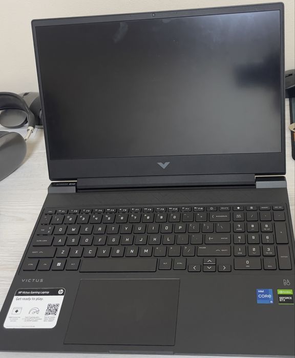 HP Victus core i5