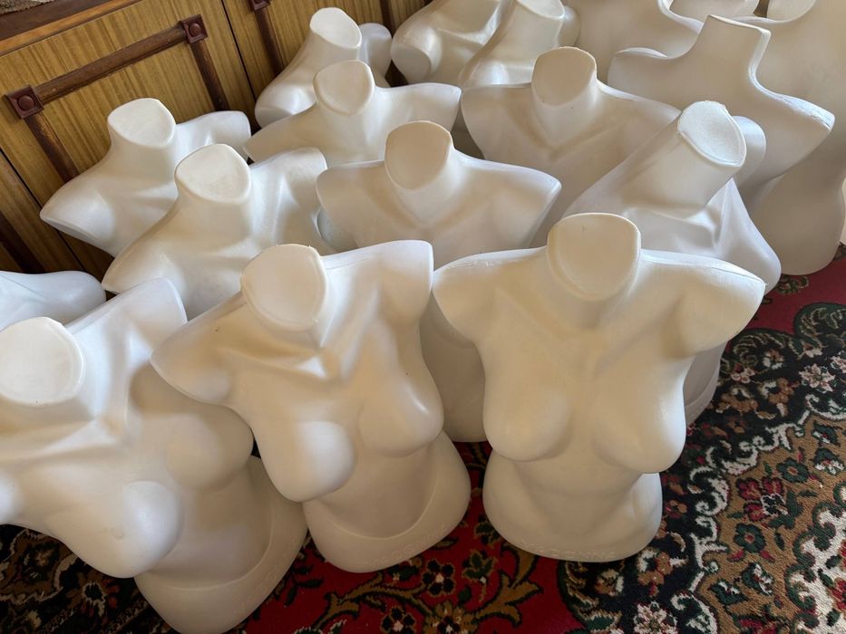 Maniken srochno sotiladi. 20 dona ayollar manikeni optom narxda sotila