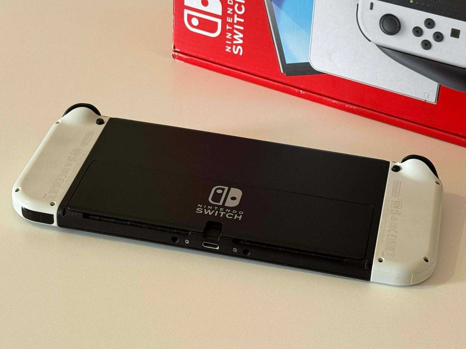 Бартер! Nintendo Switch OLED White (Бял)