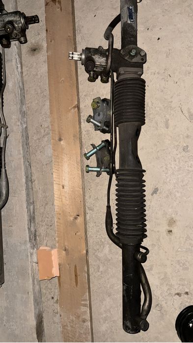 Продам на Ауди 100 с3 с4 рулевые рейки