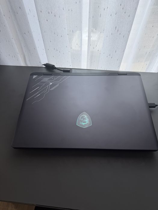 Laptop MSI Crosshair 16 HX AI