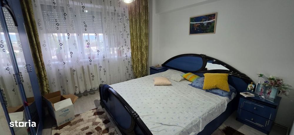 Apartament 3 camere decomandat-Orizont-Letea
