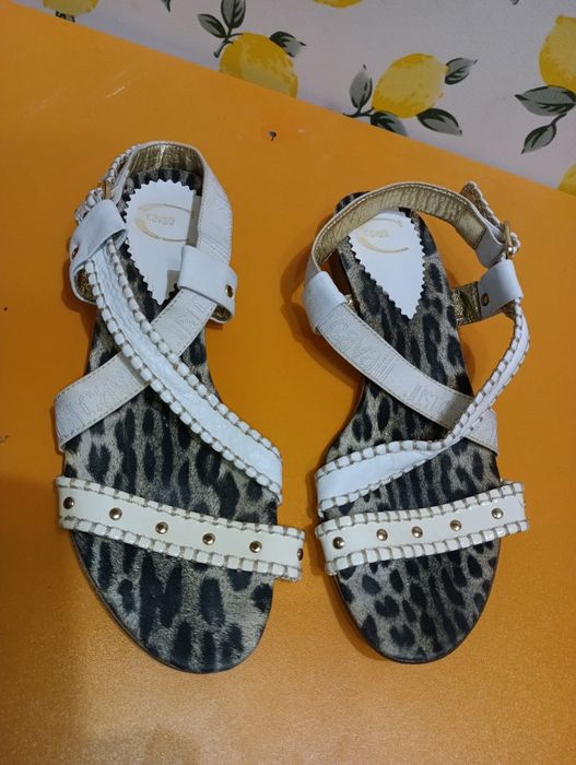 Just Cavalli N 37,5 - 42 лв