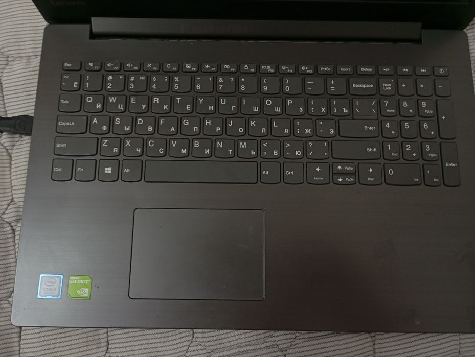 Продается ноутбук Леново