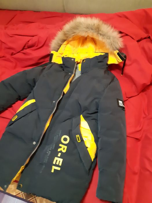 Продам детский пуховик