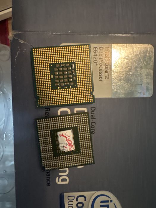 Два процессора intel celeron с кулером