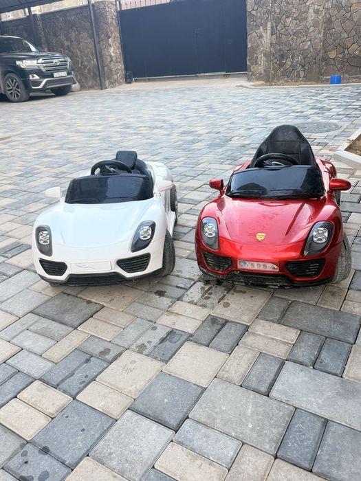 Машинка детская электромобиль