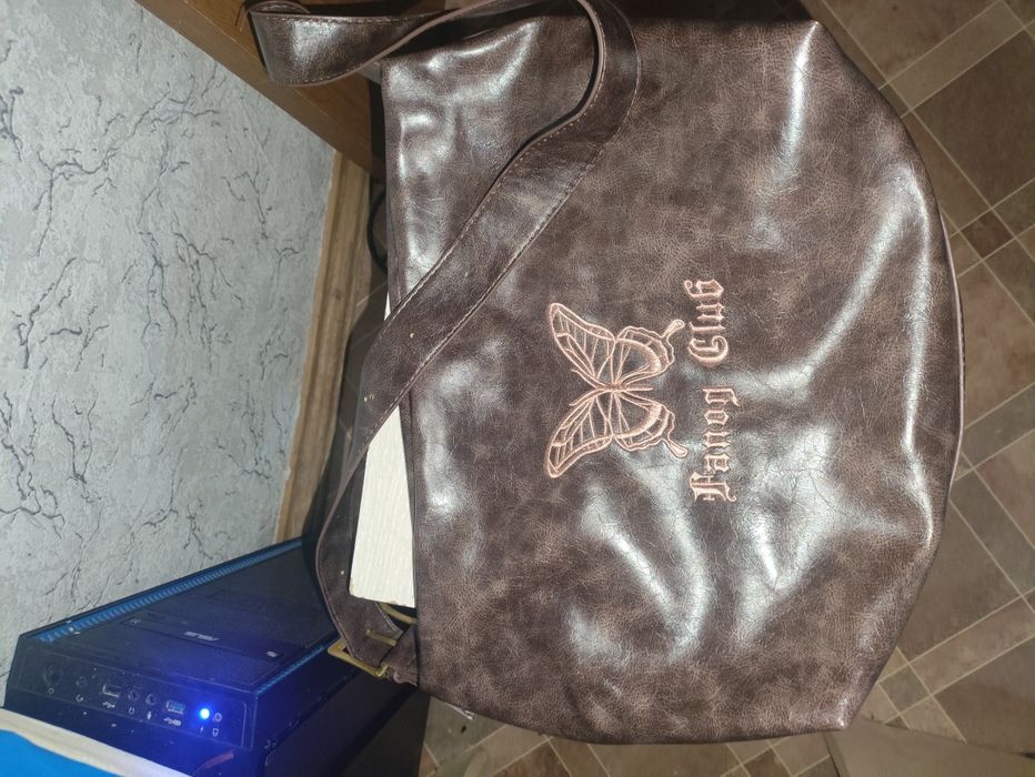 Сөмке әйел адамдарға