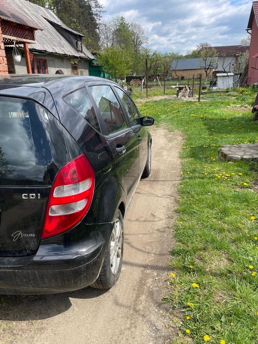 Vând mașină 
Motor 1.9  diesel 
Putere 60 kw ( 81 cai ) 
An 2006 
Consum 4,5l /5,5 l
Mașină înmatricula cu asigurare și itp expirate
Oferim fiscal.