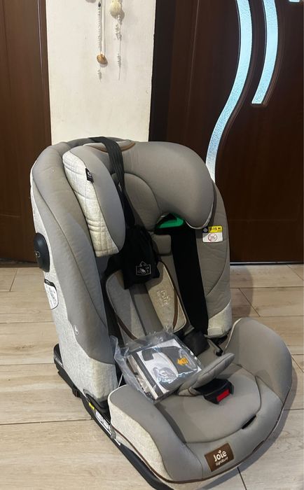 Vând scaun auto stare buna