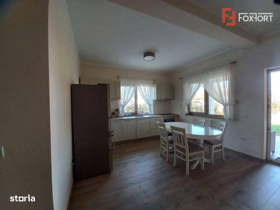 Duplex cu 3 camere si teren de 410 mp de vanzare in Ghiroda