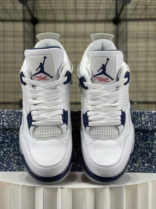 Jordan 4 Retro Midnight Navy EU41