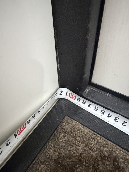 Дверь Входная правая