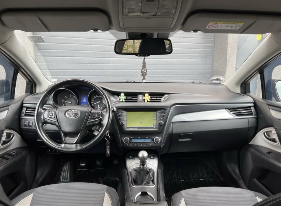 Toyota Avensis 2.0 D-4D Diesel 2015 Euro 6
