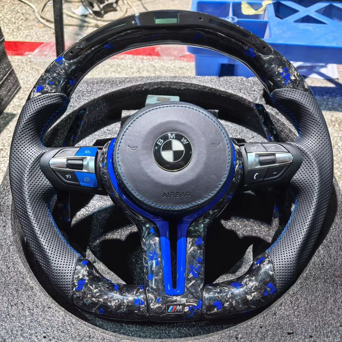 Волани по поръчка BMW&Mercedes(forged carbon, alcantara)