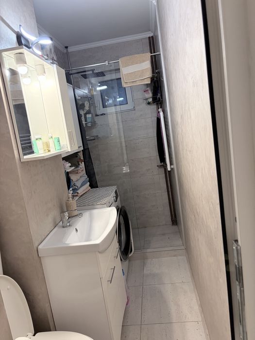 Vand apartament 3 camere