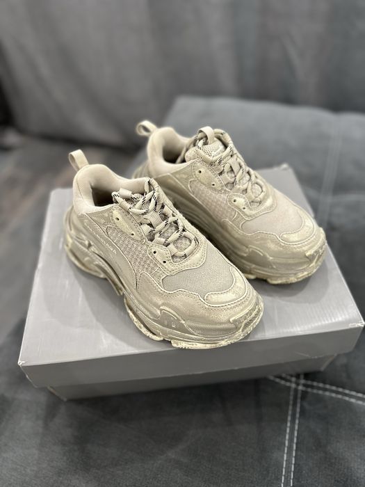 Balenciaga Triple S маратонки