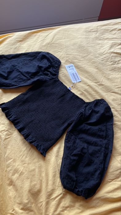 Черна блуза с дълъг ръкав (нова)