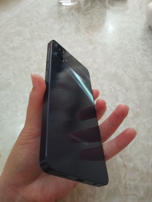 Samsung galaxy a06
