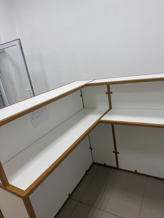 Ресепшн, стойка администратора