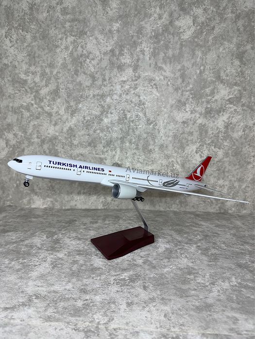 Самолет модель BOEING 777-300 ER (TURKISH AIRLINES) с LED подсветкой