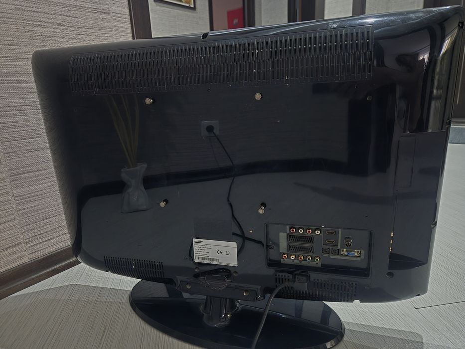 Телевизор Samsung 32" (LE32R81B)