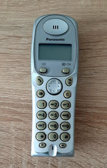Слушалка за безжичен телефонPanasonik
сн8
Продава се само слушалката з