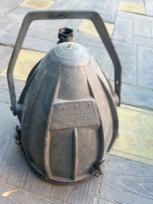 продам светильники