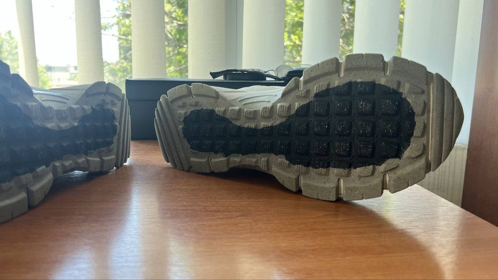 Nike Zoom Vomero Roam, 45 номер. Като нови! Супер качество и уникални.