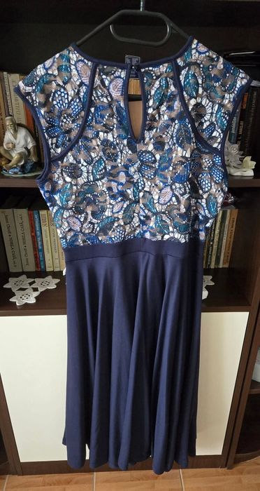 Rochie de ocazie mărimea 40-42, ca nouă, nepurtată!