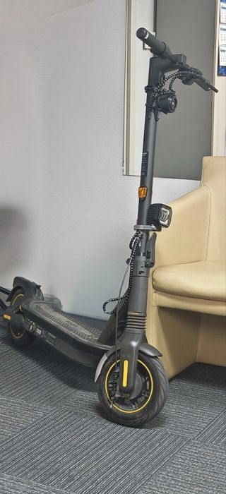 Продам самокат Segway Ninebot Max G2